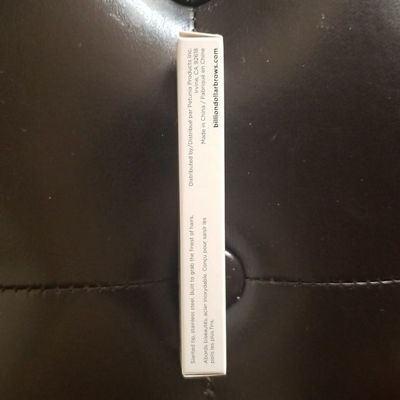 NWT- Billion Dollar Brows Slanted Tweezers - Picture 4 of 6